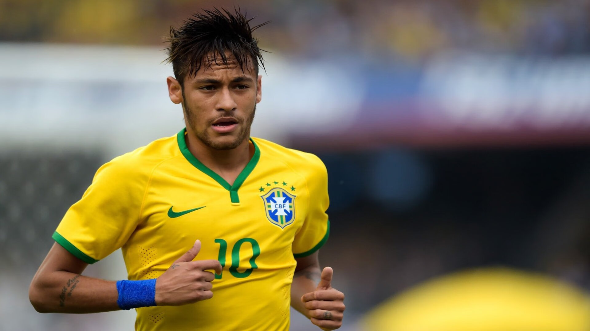 红蓝军团凯旋归来,佛罗伦萨士气高昂